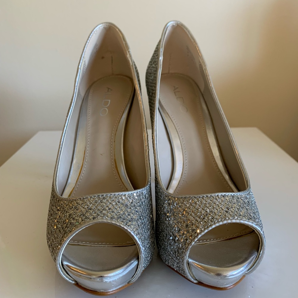 Aldo silver heels size 7